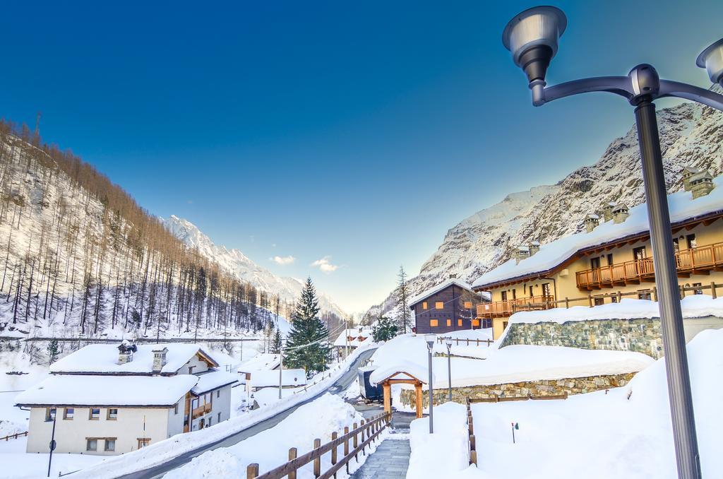 Appartamenti Residenza Anderbatt Gressoney-La-Trinite Room photo